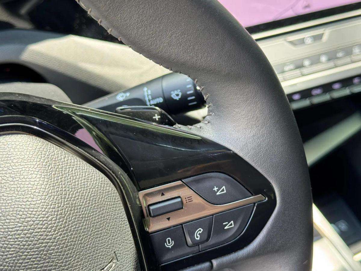peugeot-308-2022-gasolina-1199cc