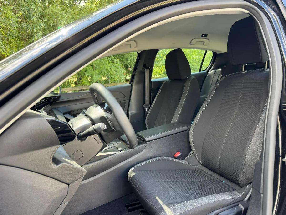peugeot-308-2022-gasolina-1199cc