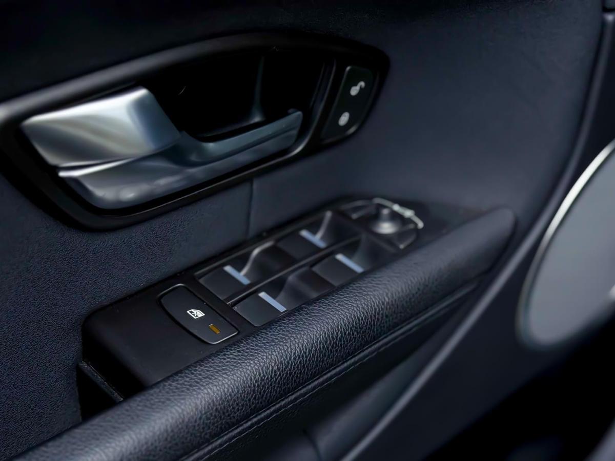 land-rover-range-rover-evoque-2018-diesel-1999cc
