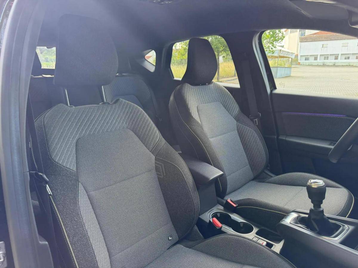 renault-captur-2025-gasolina-999cc