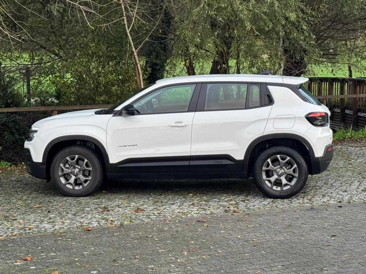 jeep-avenger-2024-eletrico-500cc