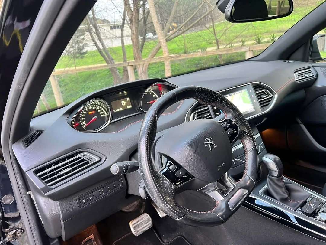 peugeot-308-2016-gasolina-1199cc