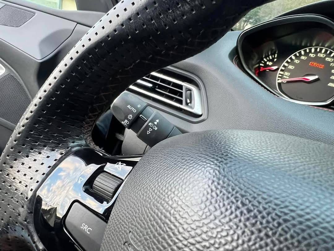 peugeot-308-2016-gasolina-1199cc