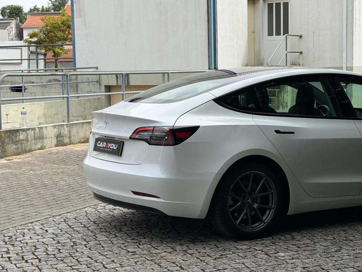tesla-model-3-2021-eletrico-0cc