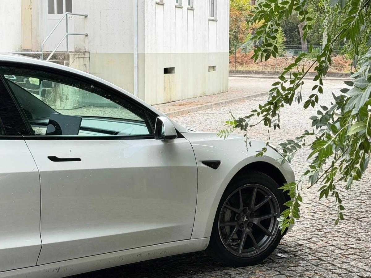 tesla-model-3-2021-eletrico-0cc