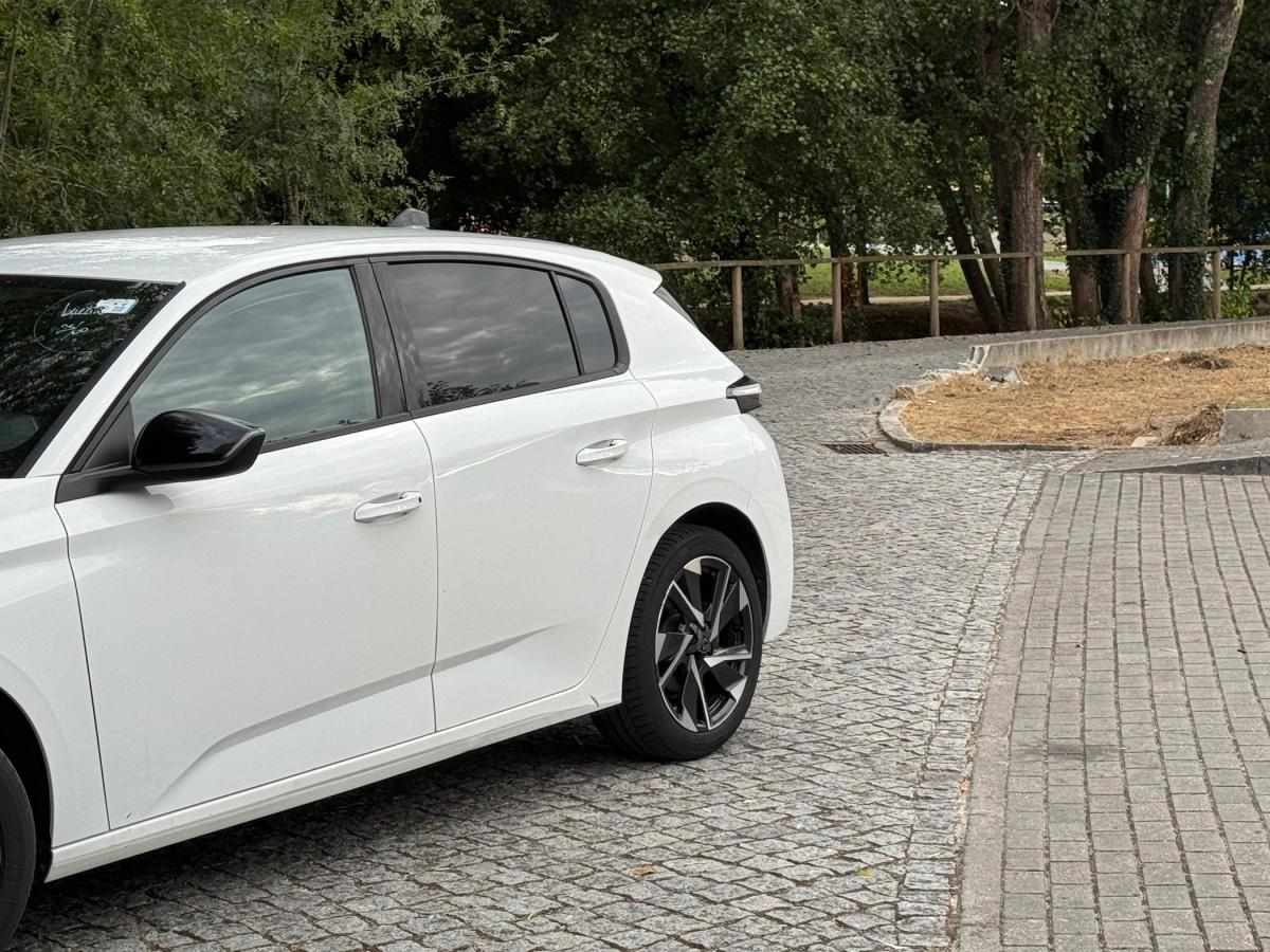 peugeot-308-2022-gasolina-1199cc