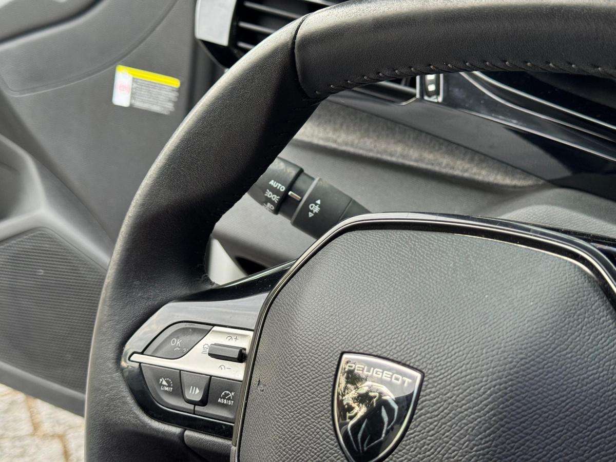 peugeot-308-2022-gasolina-1199cc
