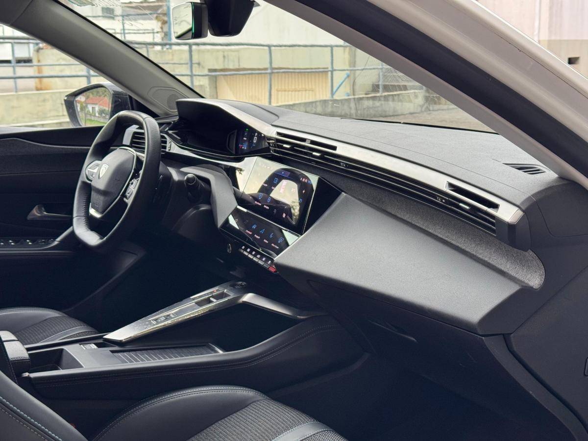 peugeot-308-2022-gasolina-1199cc