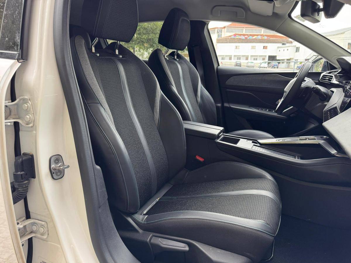 peugeot-308-2022-gasolina-1199cc