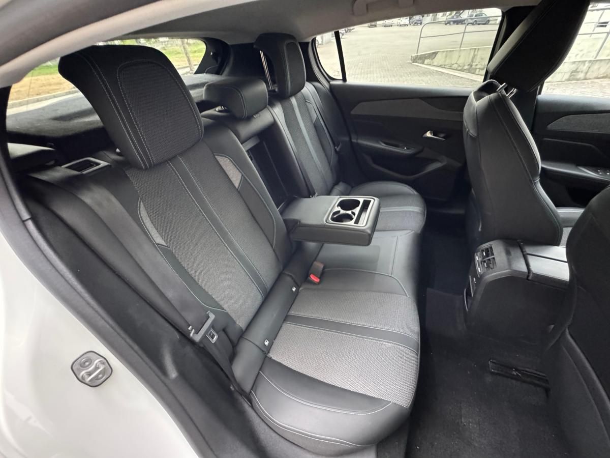peugeot-308-2022-gasolina-1199cc