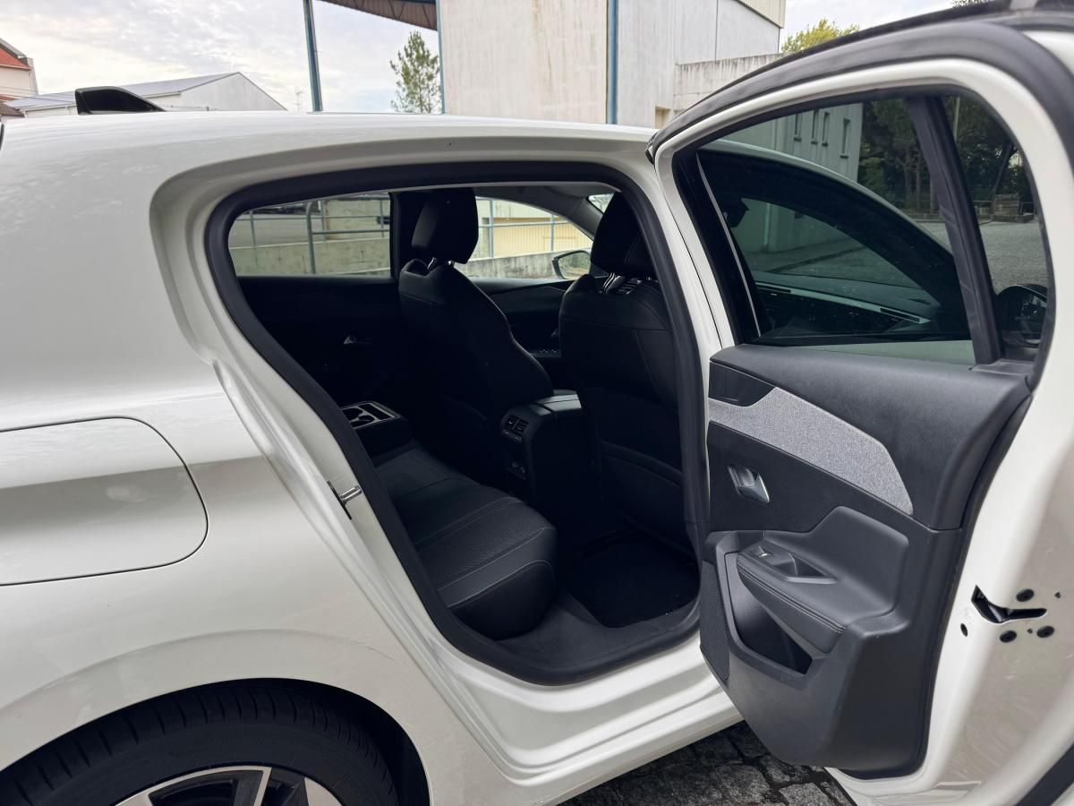 peugeot-308-2022-gasolina-1199cc