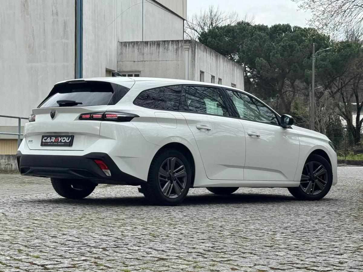 peugeot-308-sw-2023-gasolina-1199cc