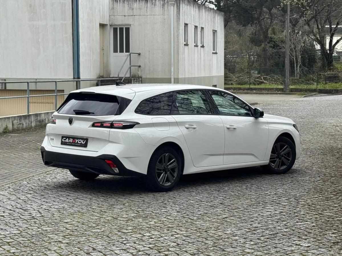 peugeot-308-sw-2023-gasolina-1199cc