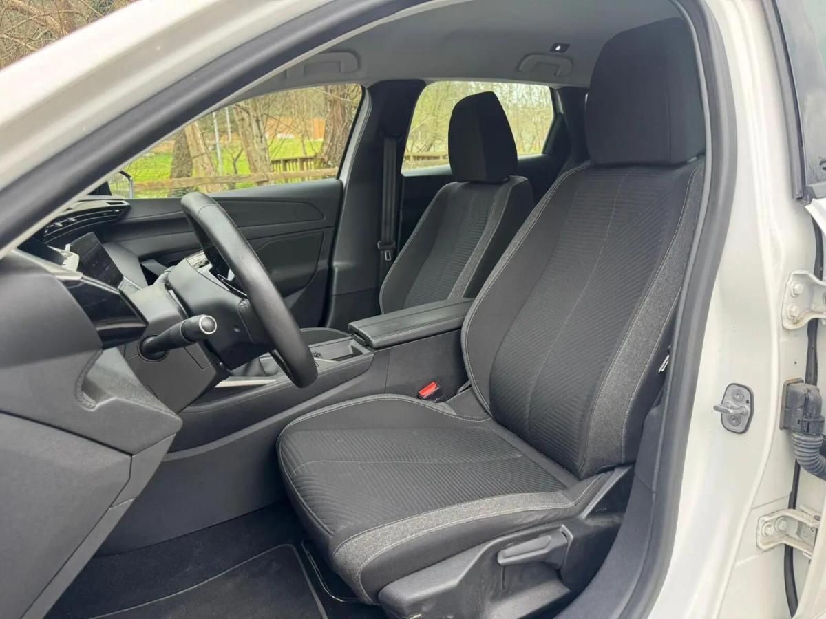 peugeot-308-sw-2023-gasolina-1199cc