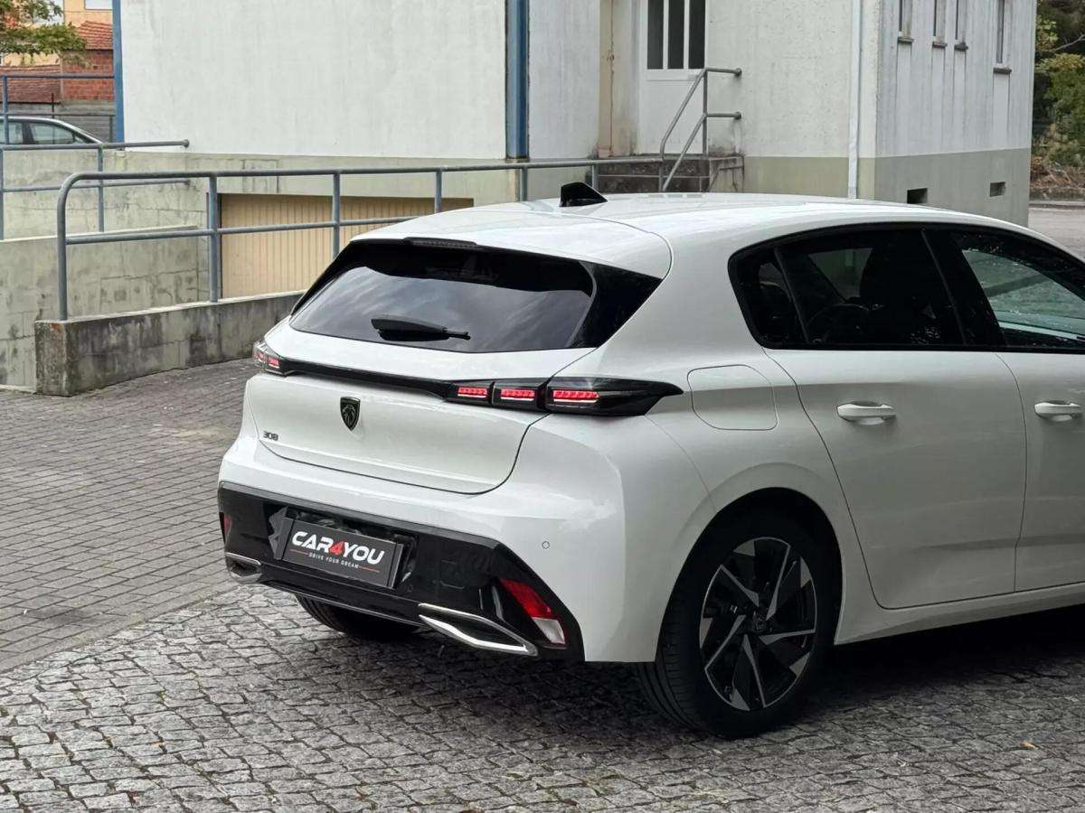 peugeot-308-2022-gasolina-1199cc