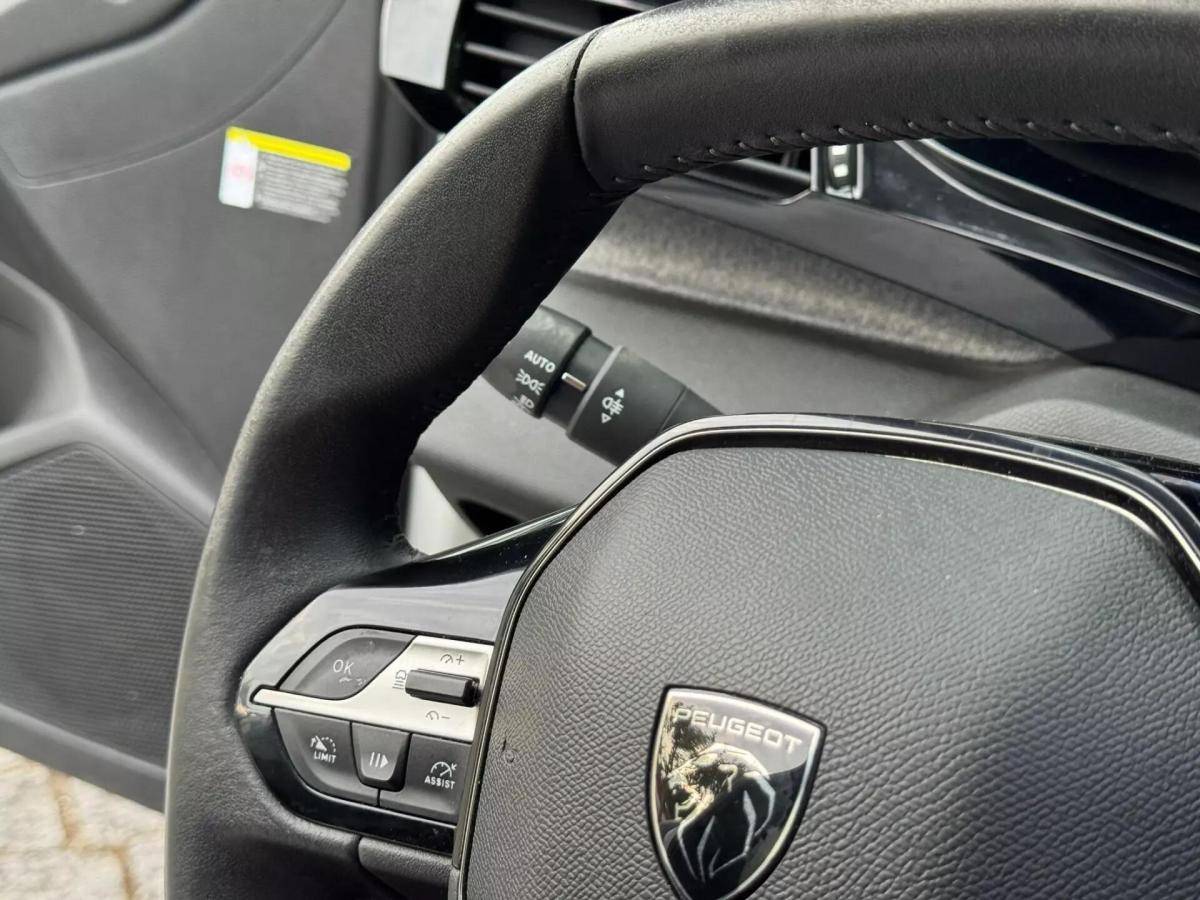 peugeot-308-2022-gasolina-1199cc