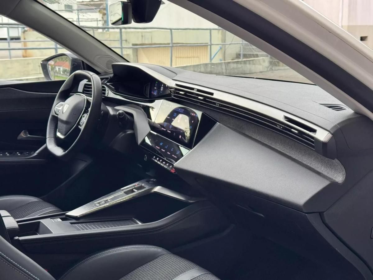 peugeot-308-2022-gasolina-1199cc
