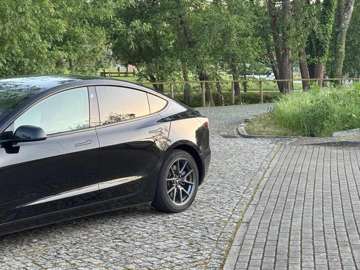tesla-model-3-2021-eletrico-500cc