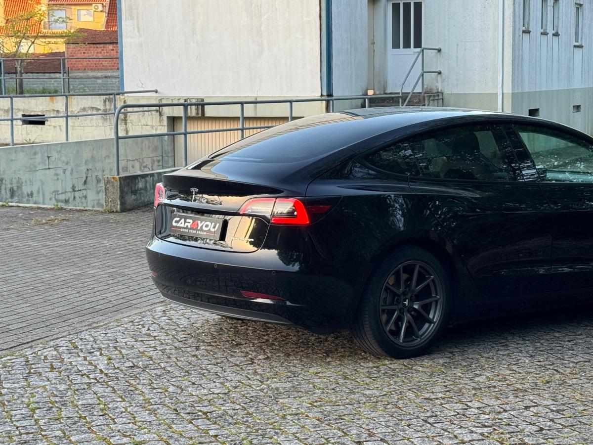 tesla-model-3-2021-eletrico-500cc
