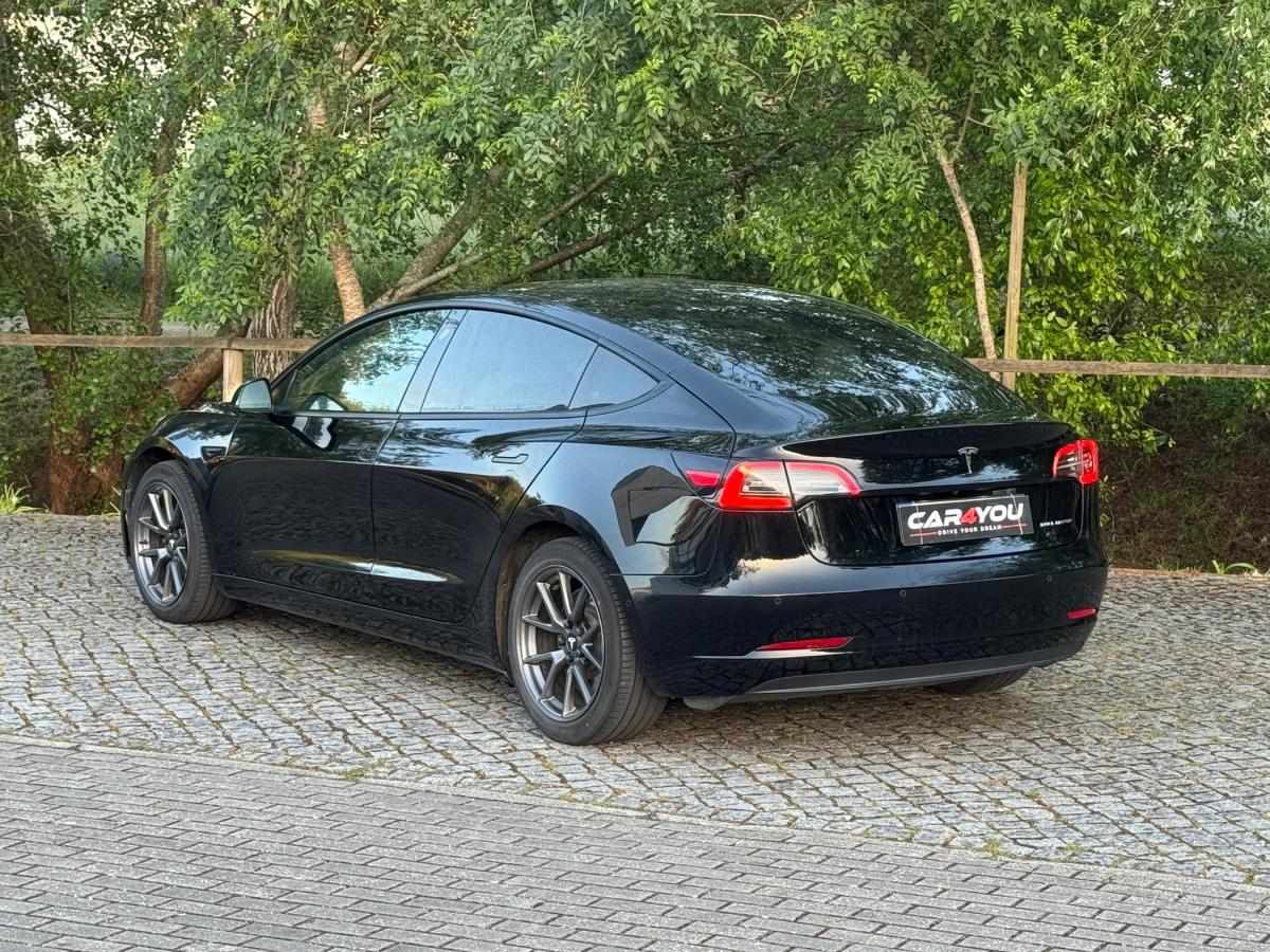 tesla-model-3-2021-eletrico-500cc