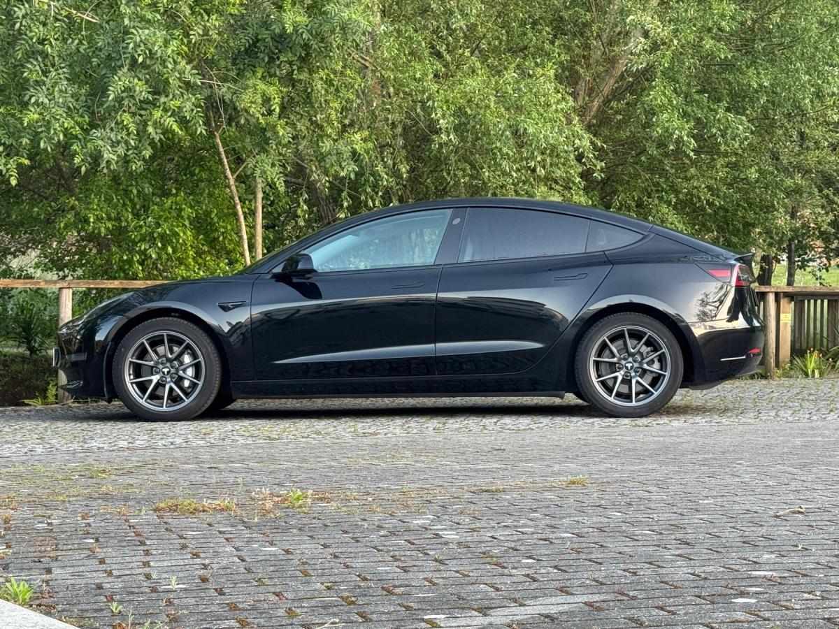 tesla-model-3-2021-eletrico-500cc