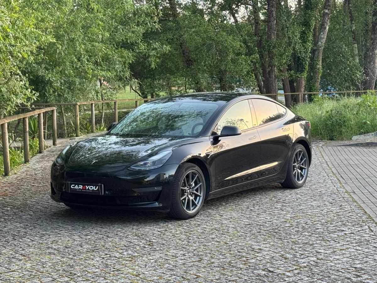 tesla-model-3-2021-eletrico-500cc