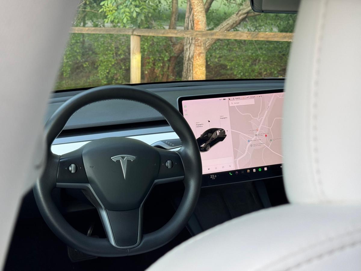 tesla-model-3-2021-eletrico-500cc
