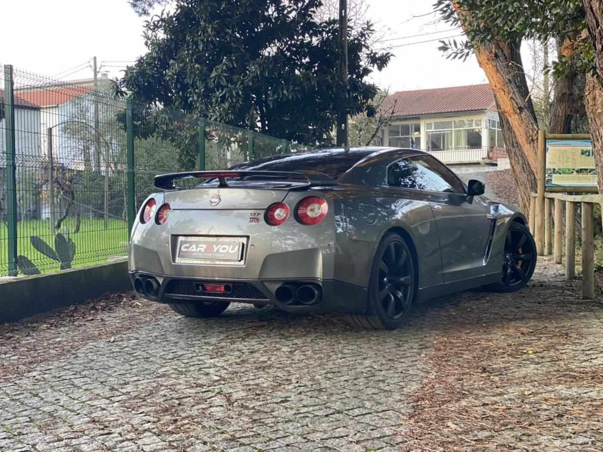 nissan-gt-r-2010-gasolina-3799cc
