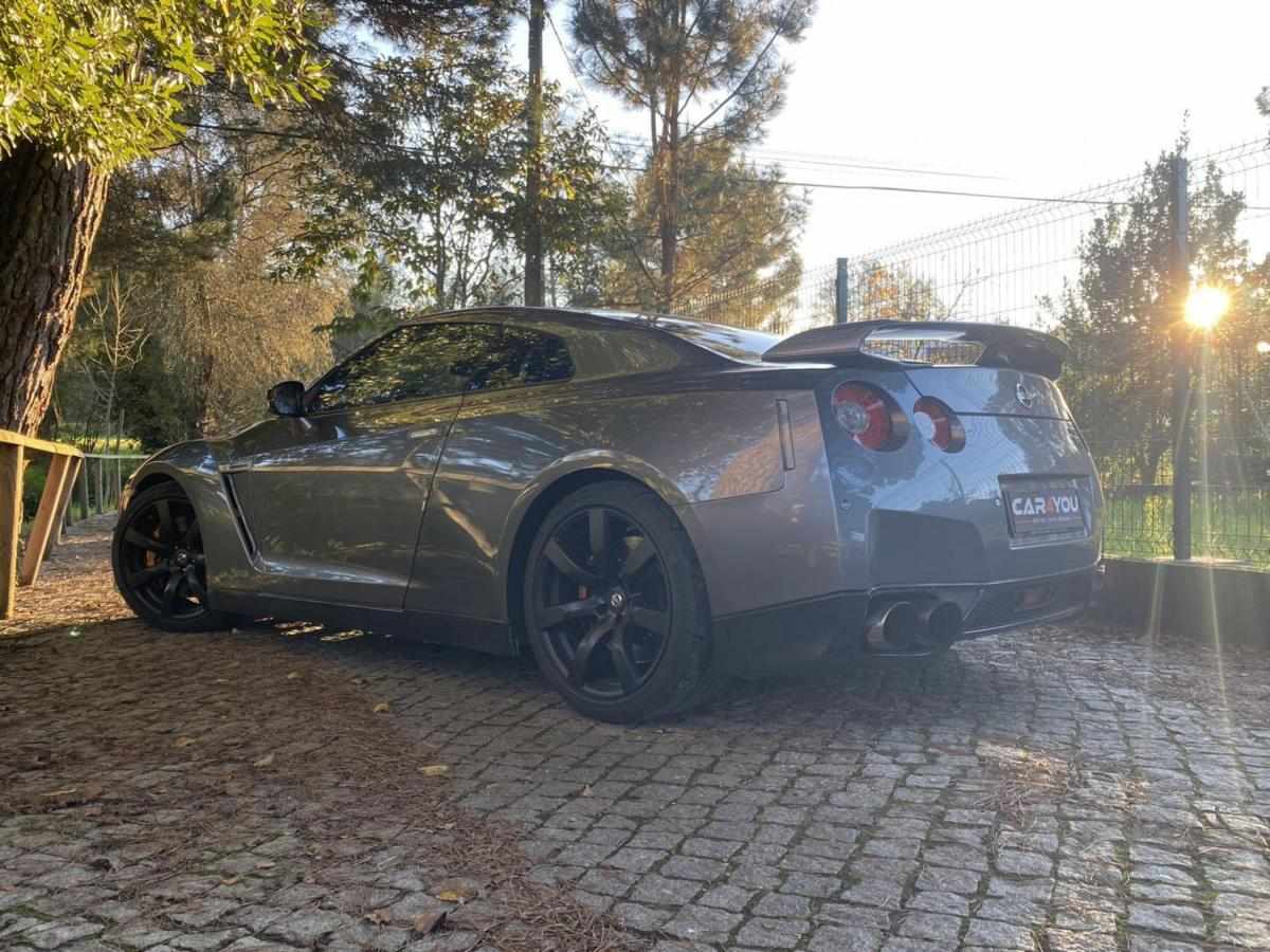 nissan-gt-r-2010-gasolina-3799cc