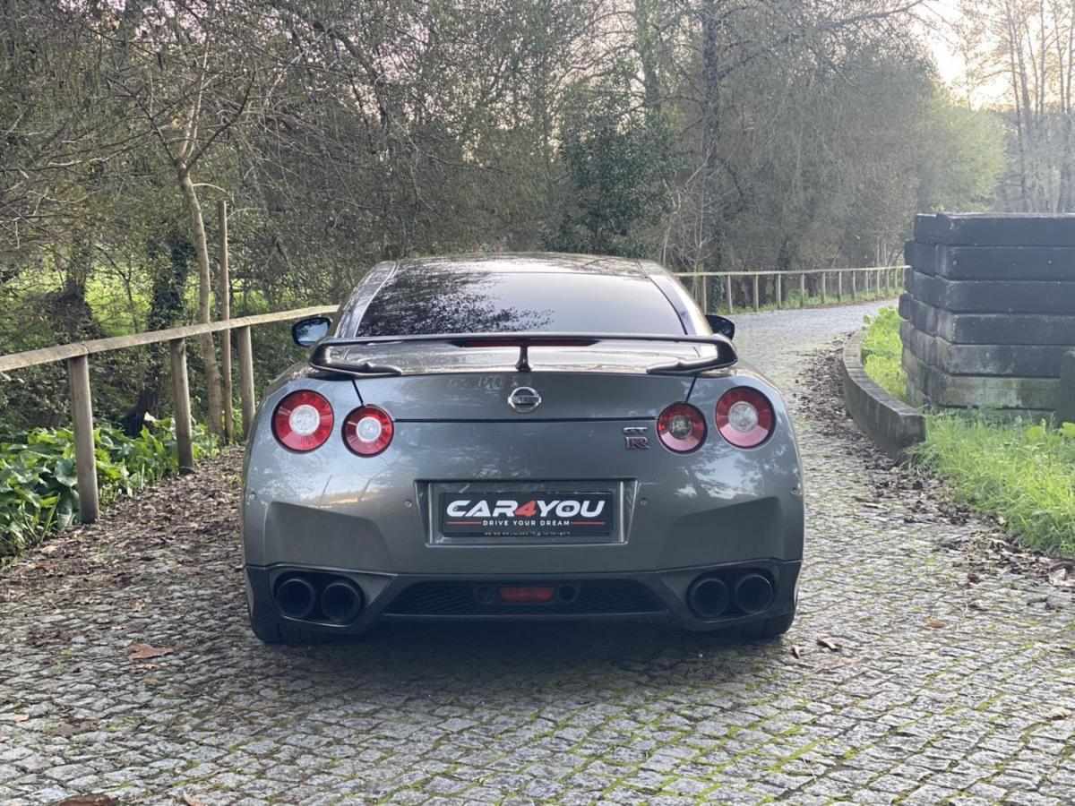 nissan-gt-r-2010-gasolina-3799cc
