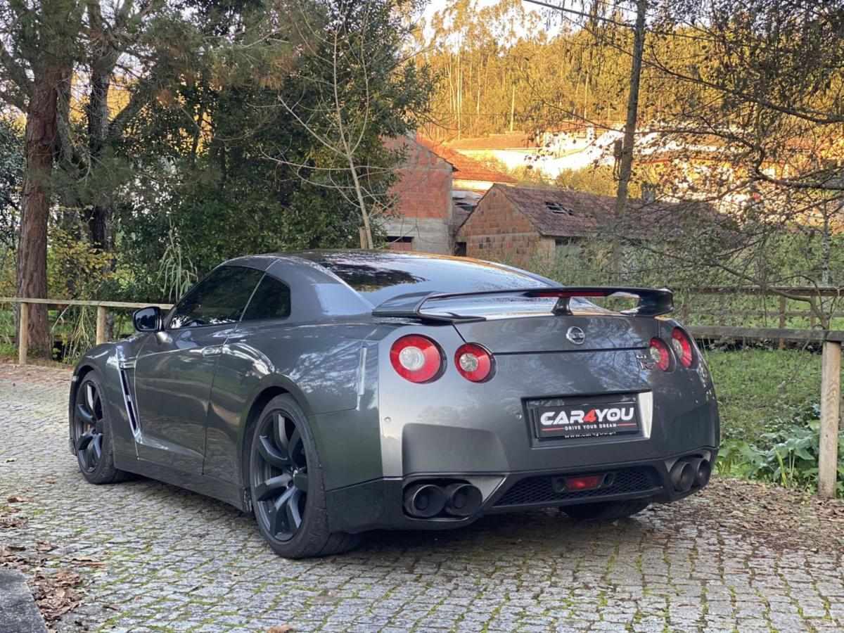 nissan-gt-r-2010-gasolina-3799cc