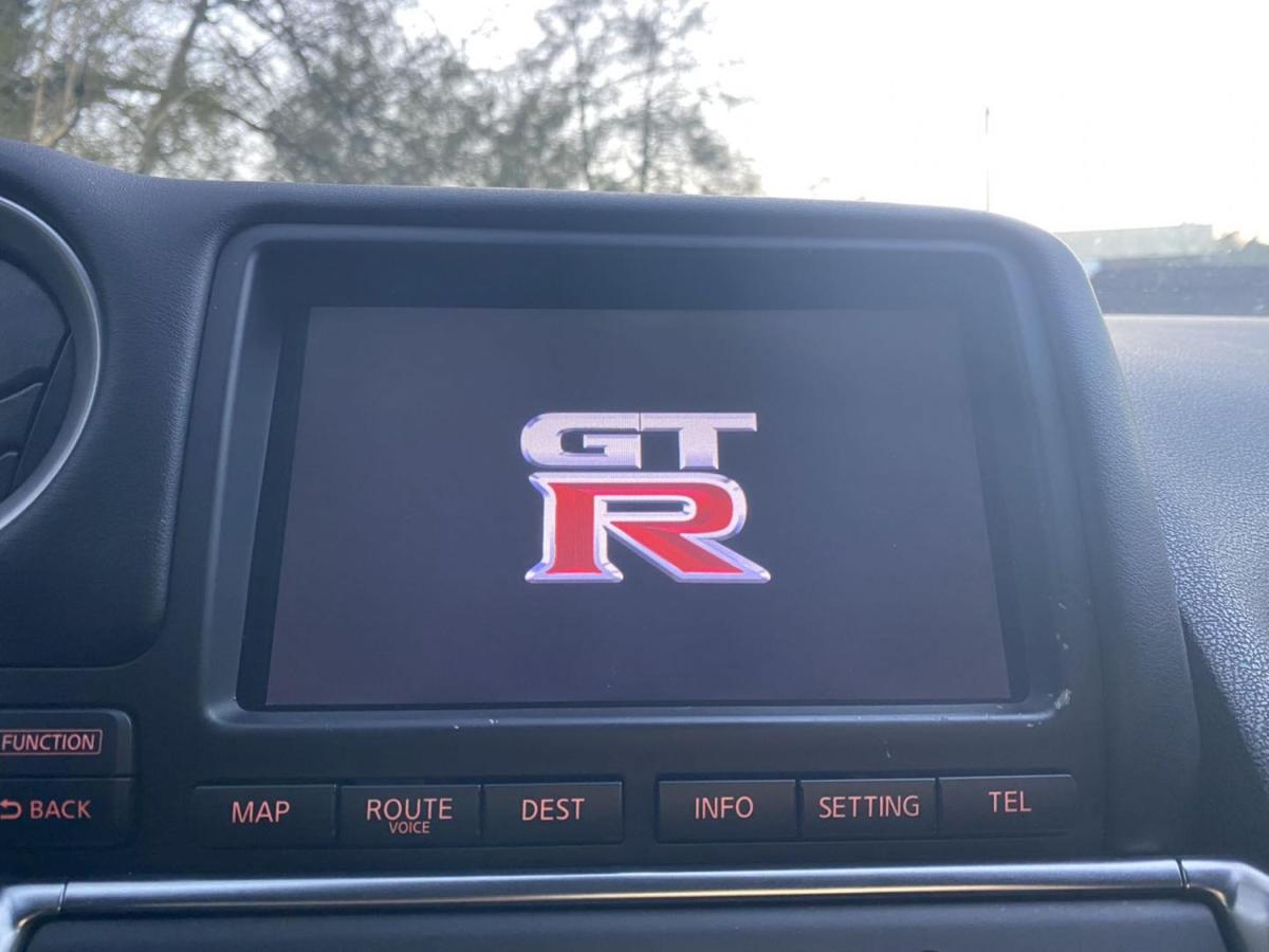 nissan-gt-r-2010-gasolina-3799cc