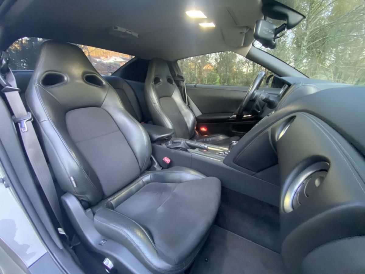 nissan-gt-r-2010-gasolina-3799cc