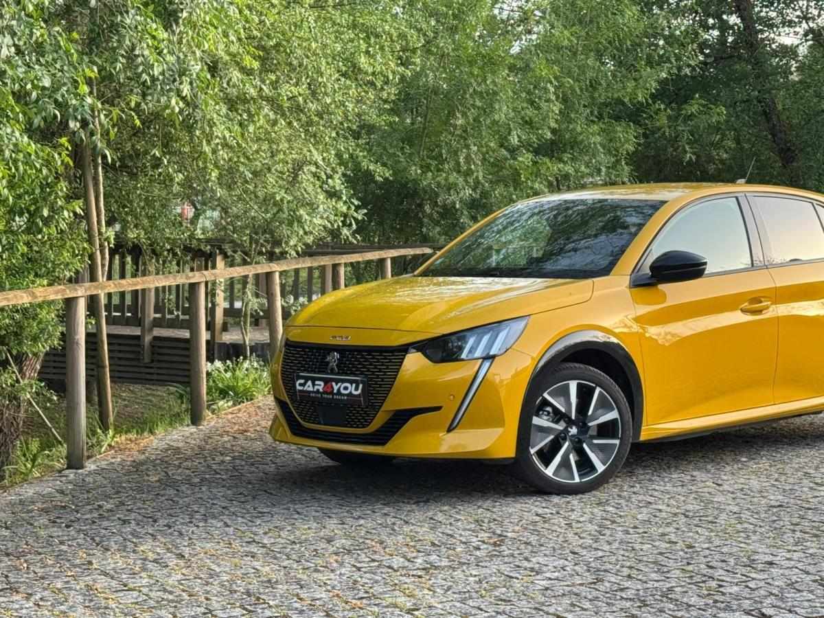 peugeot-208-2020-eletrico-500cc