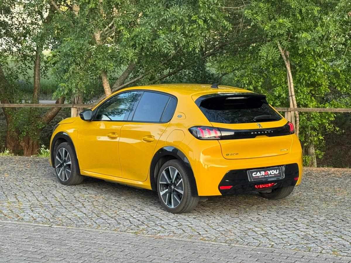 peugeot-208-2020-eletrico-500cc