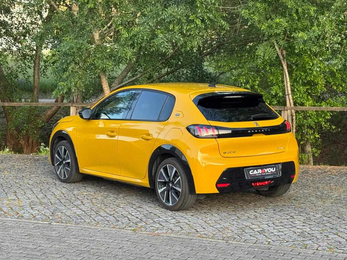 peugeot-208-2020-eletrico-500cc