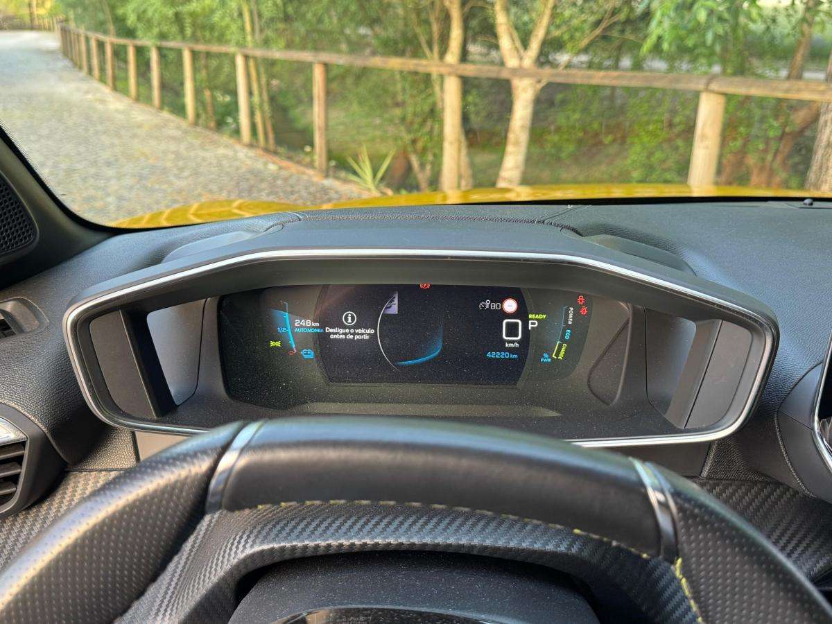 peugeot-208-2020-eletrico-500cc