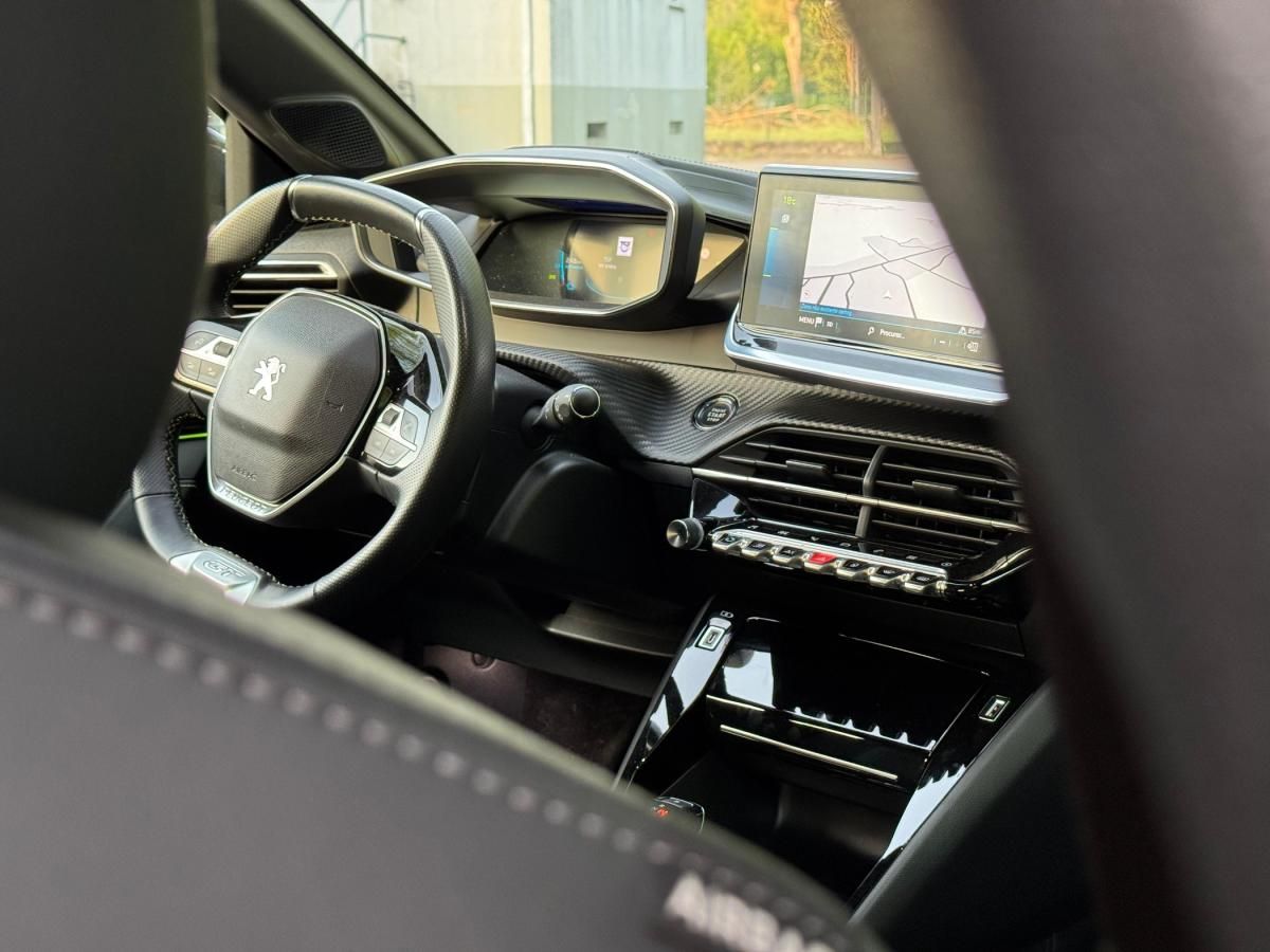 peugeot-208-2020-eletrico-500cc