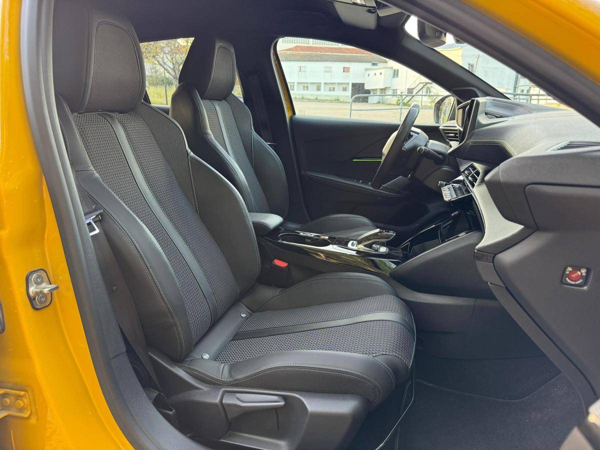 peugeot-208-2020-eletrico-500cc