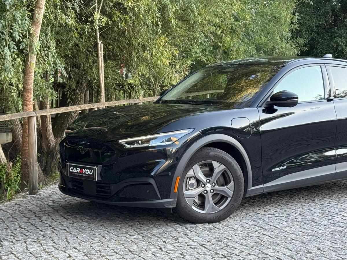 ford-mustang-mach-e-2022-eletrico-0cc