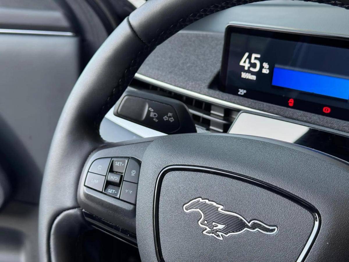 ford-mustang-mach-e-2022-eletrico-0cc