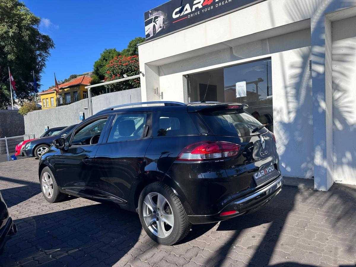renault-clio-sport-tourer-2015-diesel-1461cc
