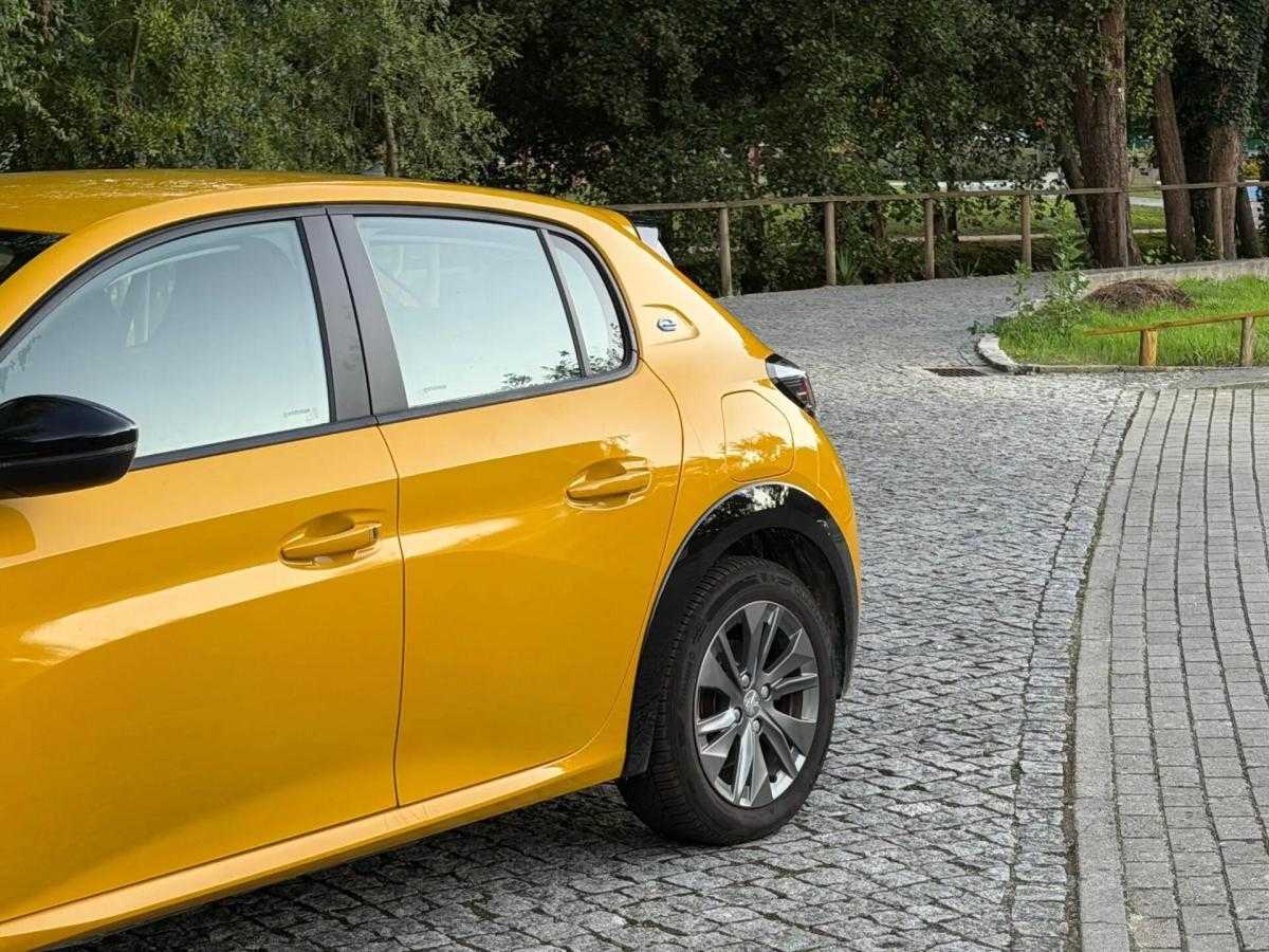 peugeot-e-208-2022-eletrico-0cc