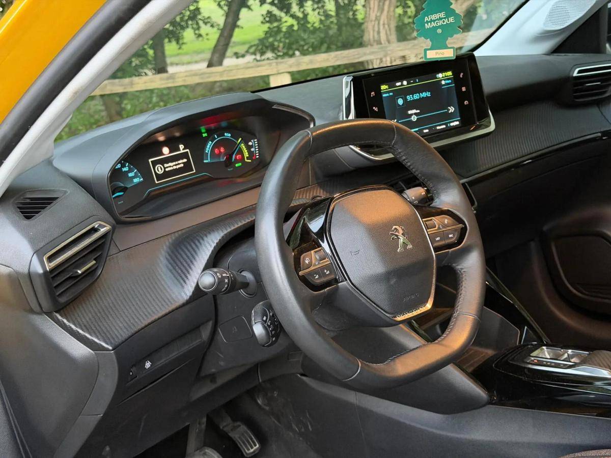peugeot-e-208-2022-eletrico-0cc