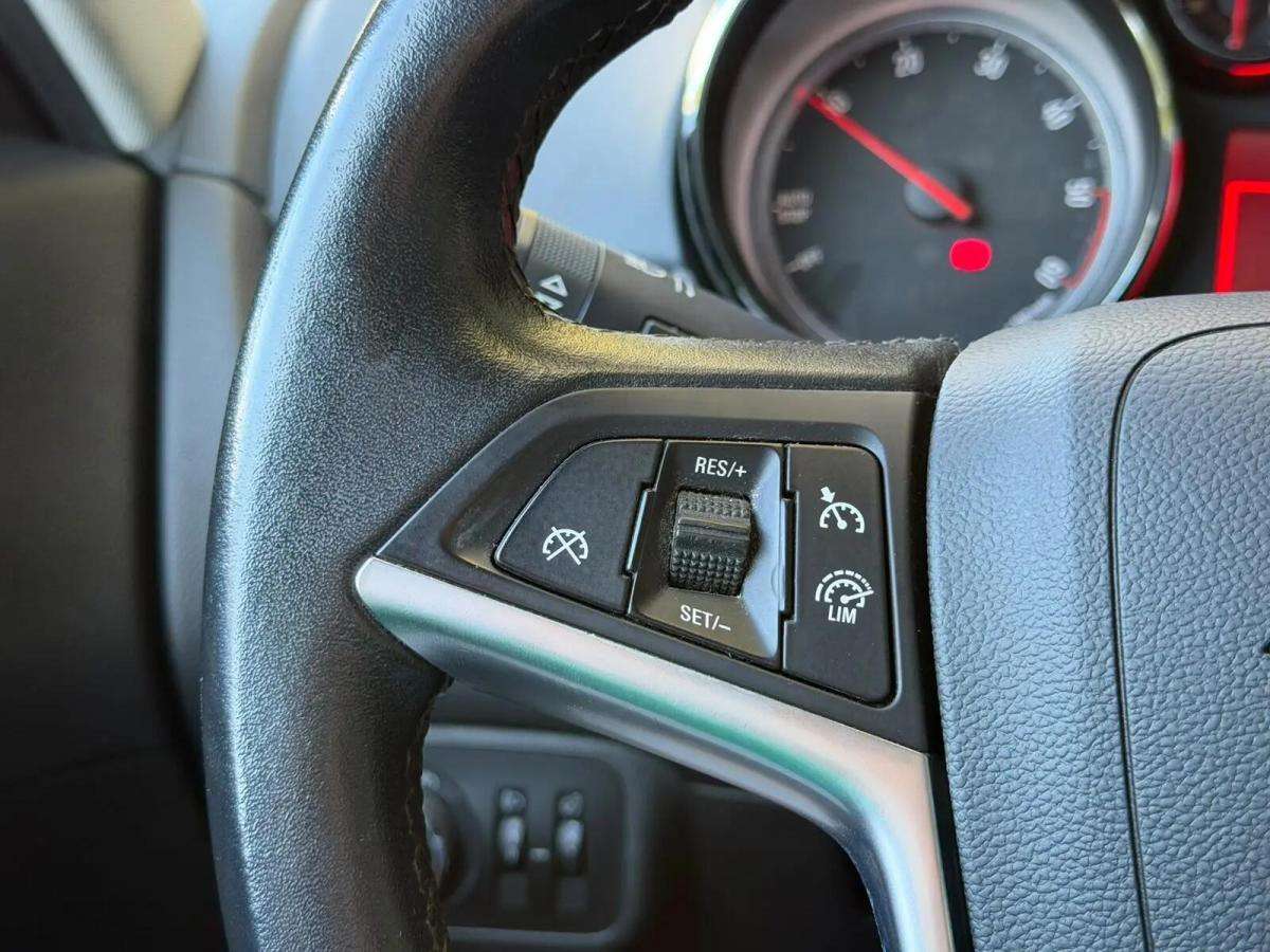 opel-zafira-2014-diesel-1598cc