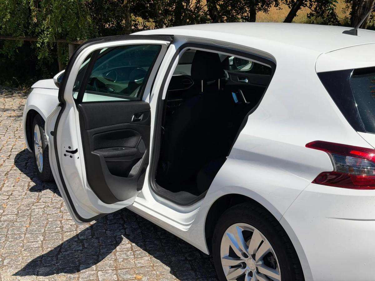 peugeot-308-2019-diesel-1499cc
