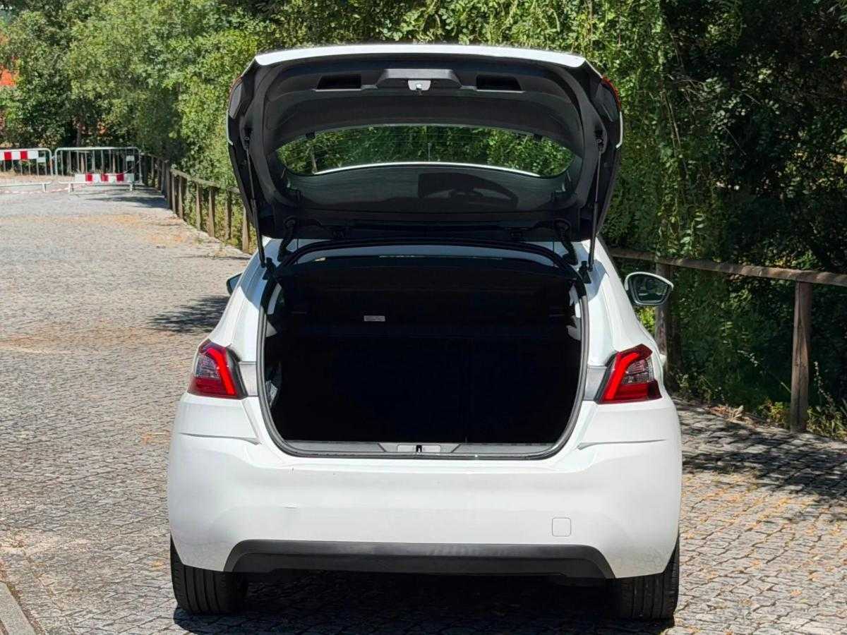 peugeot-308-2019-diesel-1499cc