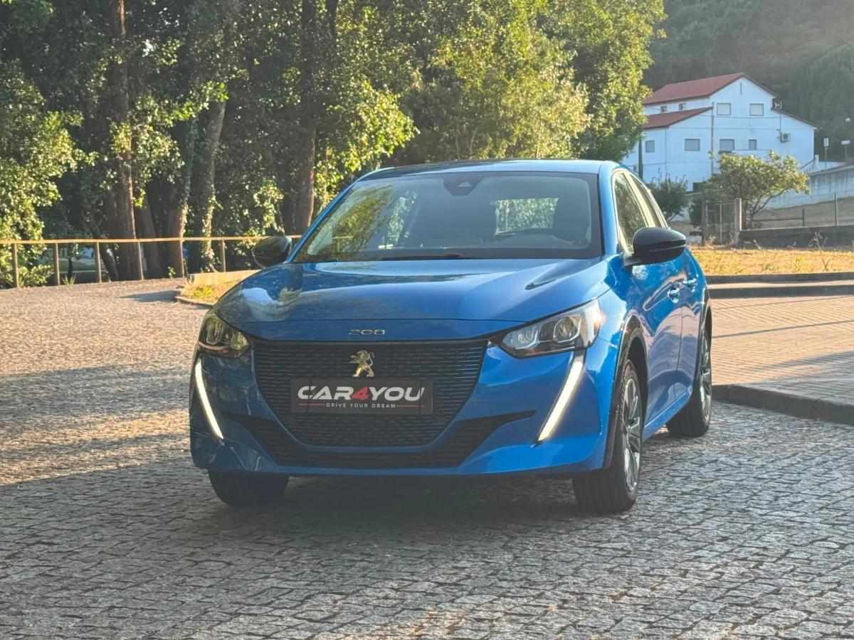 peugeot-e-208-2023-eletrico-0cc