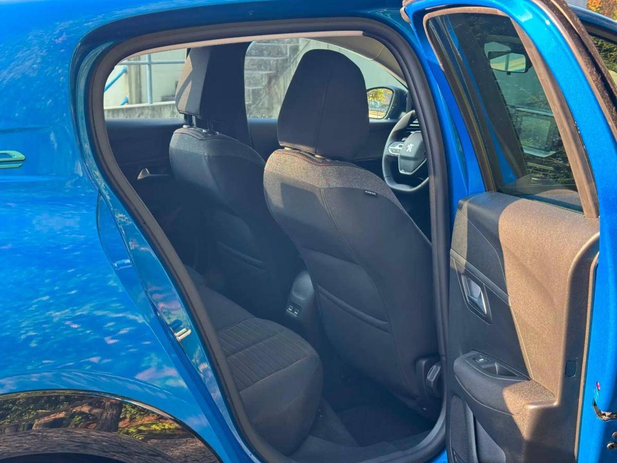 peugeot-e-208-2023-eletrico-0cc