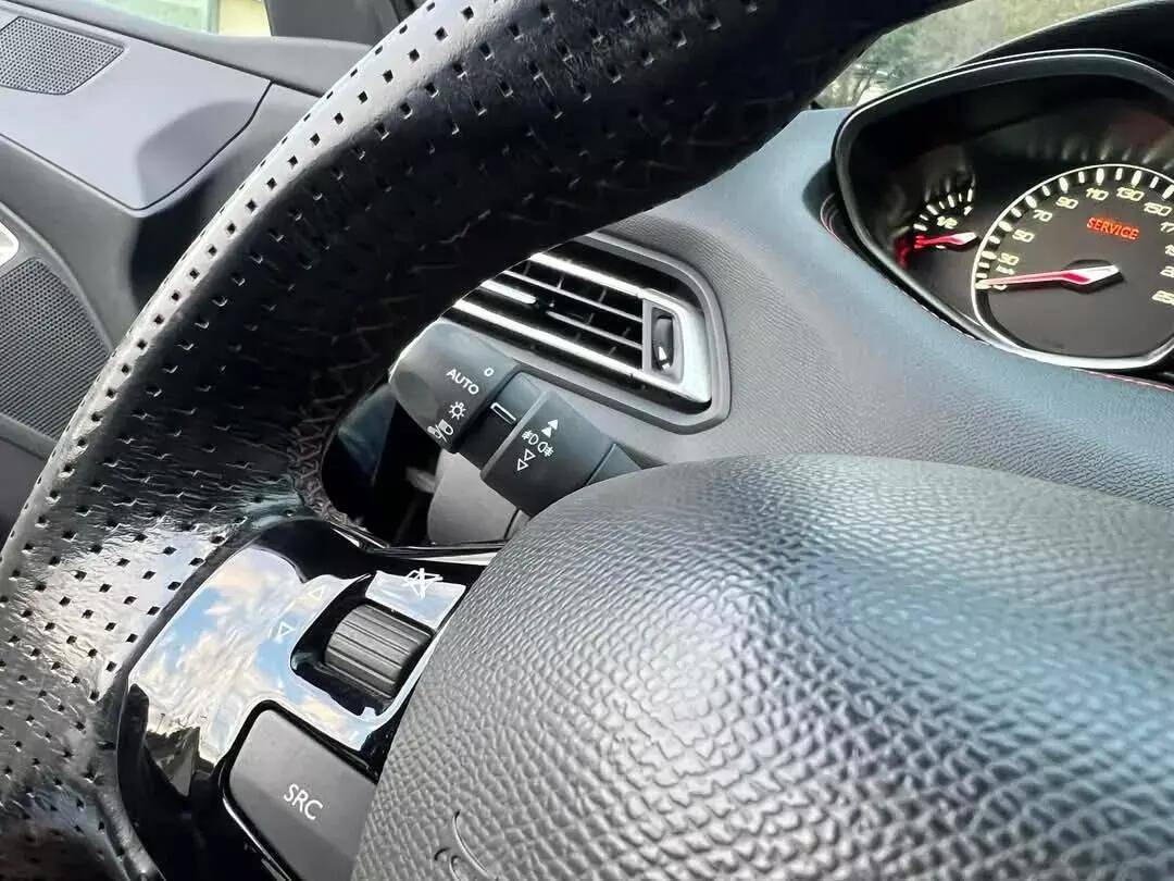 peugeot-308-sw-2016-gasolina-1199cc